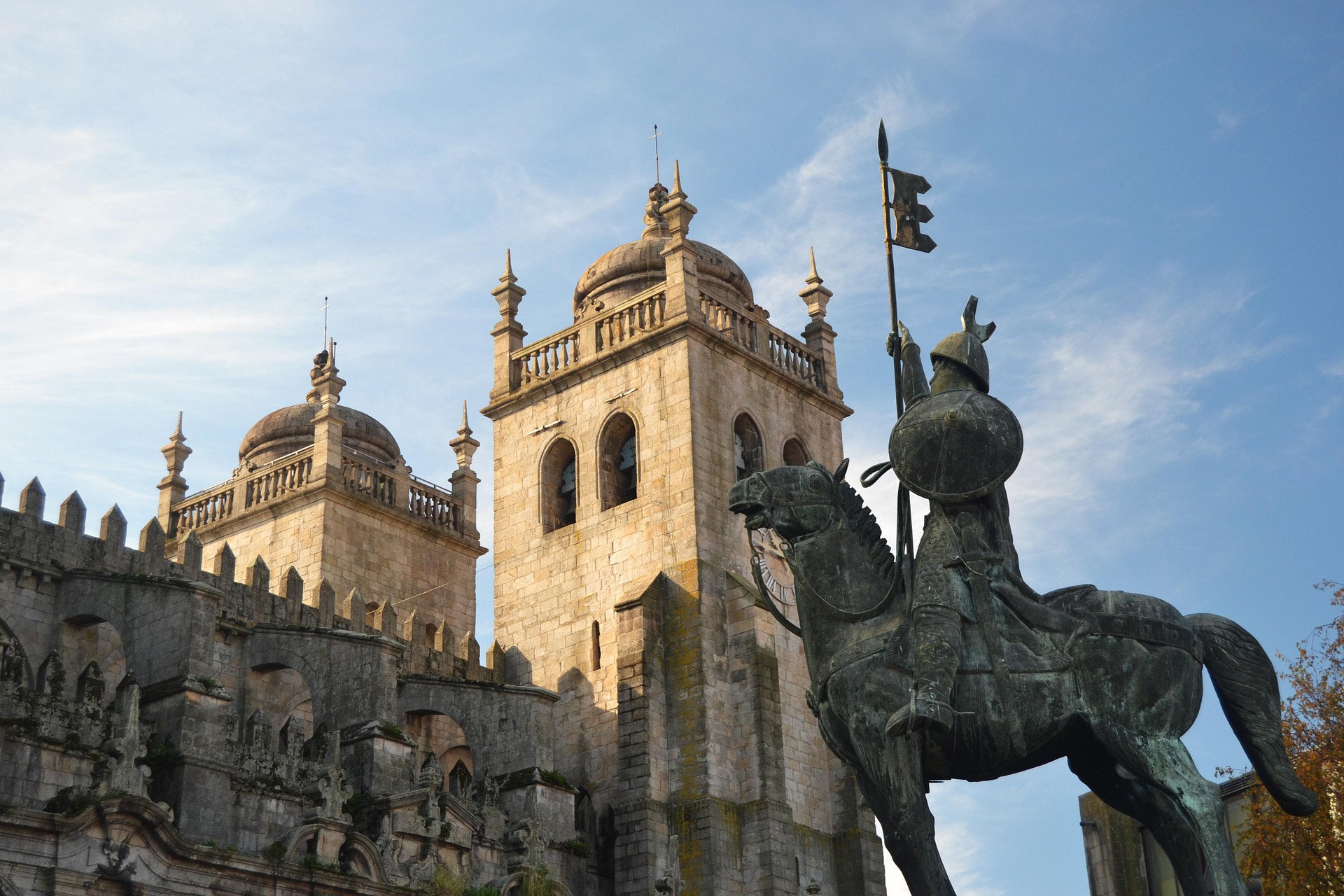 porto-cathedral-6836243_1920.jpg