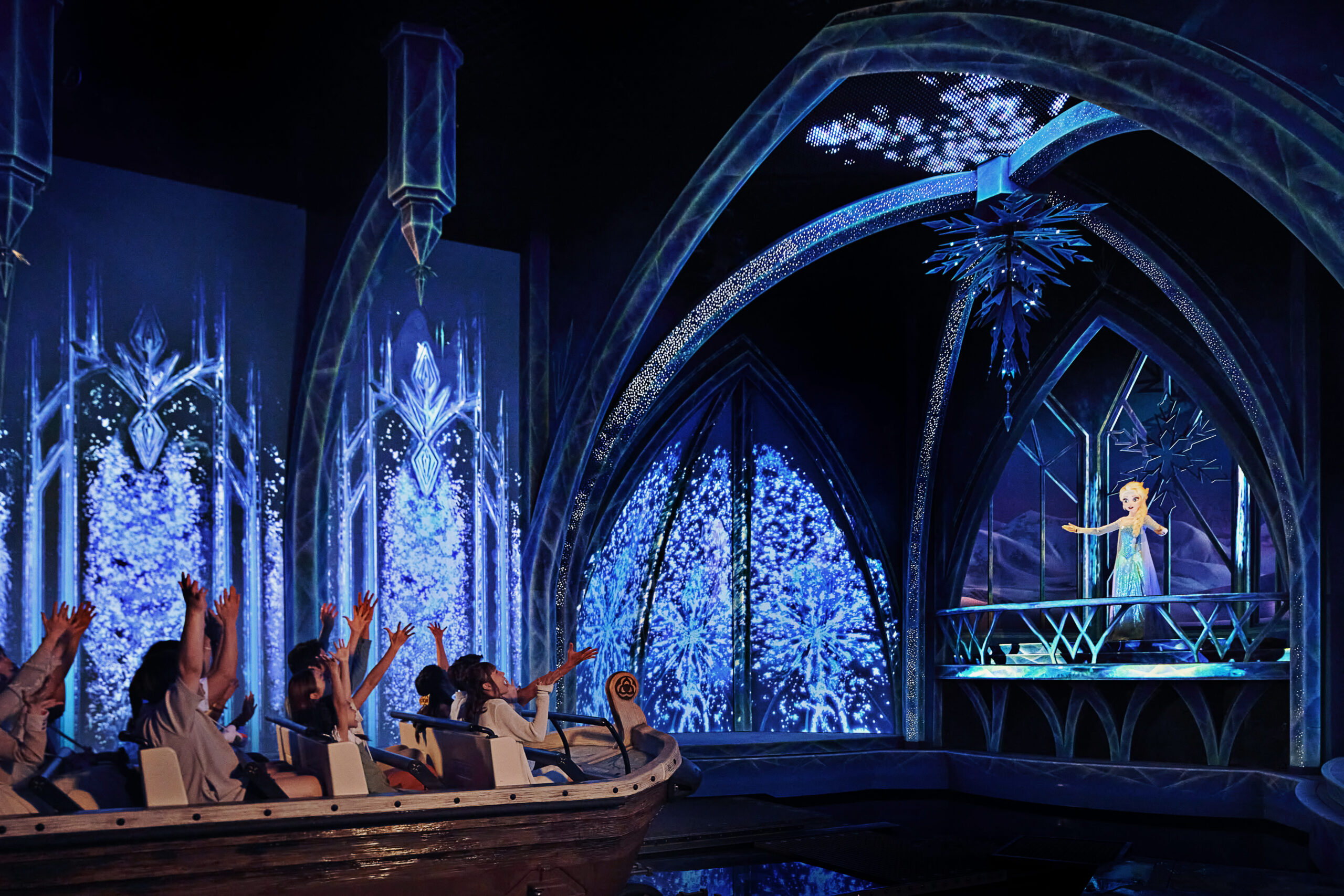 Hong-Kong-Disneyland_Frozen-Ever-After_Horizontal-scaled.jpg