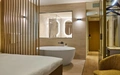Product afbeelding thumbnail: WestCord Hotel Eindhoven | Overnachting in een kamer met XL Bubbelbad | incl. 3-gangendiner