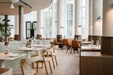 Product afbeelding thumbnail: Hotel De Plesman | Geniet van een culinaire overnachting in voormalig KLM-hoofdkantoor | incl. 3-gangendiner