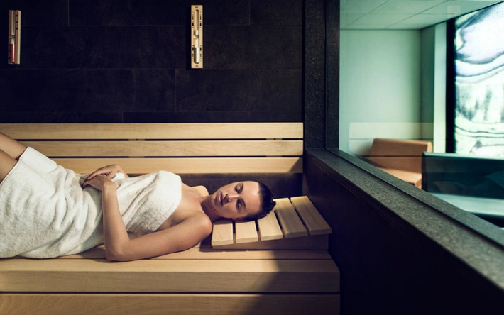 Product afbeelding: WestCord Hotel Eindhoven | Overnachting in een kamer met XL Bubbelbad | incl. 3-gangendiner