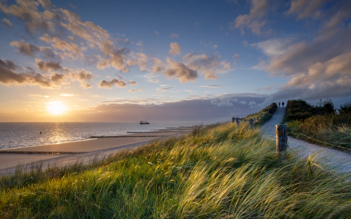 Product afbeelding: Grand Hotel Ter Duin | Luxe strandbeleving in een 4* hotel aan de Zeeuwse kust | incl. diner