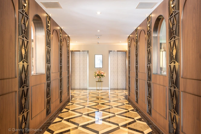 Product afbeelding: Grand Hotel Valies | Overnacht in een luxe hotel in het centrum van Roermond op 5 minuten afstand van de Designer Outlet