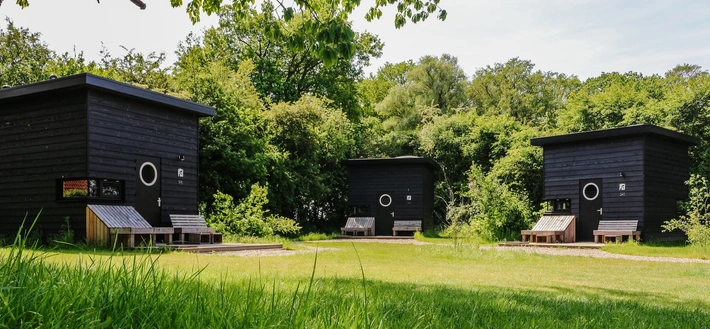 Product afbeelding: Erfgoed Bossem | Slaap onder de sterren tijdens een bijzonder verblijf in sterrenkubus met eigen telescoop