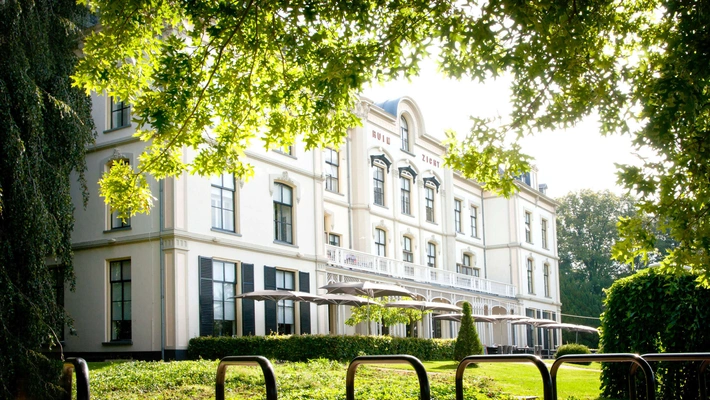 Product afbeelding: Hotel Villa Ruimzicht | Ontdek regionale smaken tijdens een culinair verblijf | incl. 6-gangendiner (MICHELIN-ster)