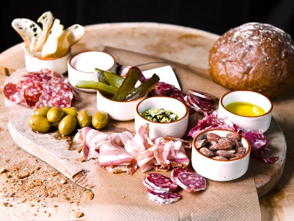 Product afbeelding: Hotel Villa Ruimzicht | Ontdek regionale smaken tijdens een culinair verblijf | incl. 6-gangendiner (MICHELIN-ster)