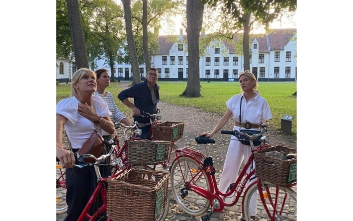 Product afbeelding: Retro Bike Tour - Premium Fietstour van 2.5 u door Brugge