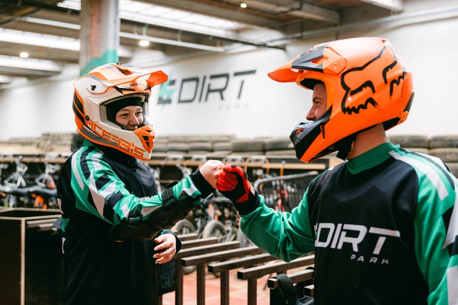 Product afbeelding: Edirt Park - 1 sessie (indoor) elektrisch crossen voor 1 persoon