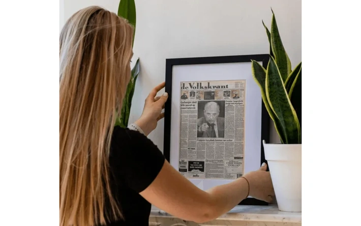 Product afbeelding: Geboortekrant Kader/Poster Volkskrant