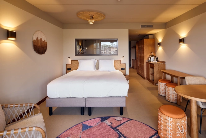 Product afbeelding: Safari Hotel Beekse Bergen | Beleef een unieke overnachting met direct uitzicht op savanne | incl. dagelijks toegang Safaripark Beekse Bergen