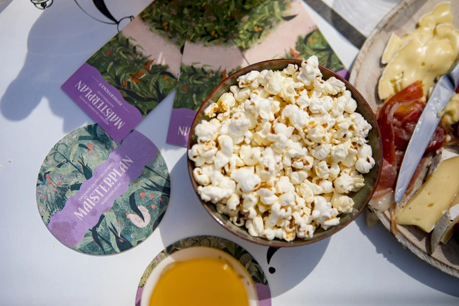 Product afbeelding: Maïsterplan - Overnachting in een glamping tent met ontbijt