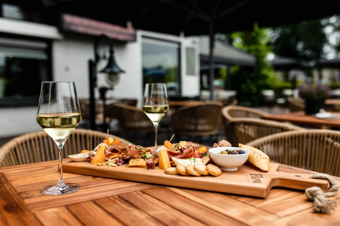 Product afbeelding: Hotel Oringer Marke & Stee | Ontdek het mooiste van Drenthe in 3 dagen | incl. diner