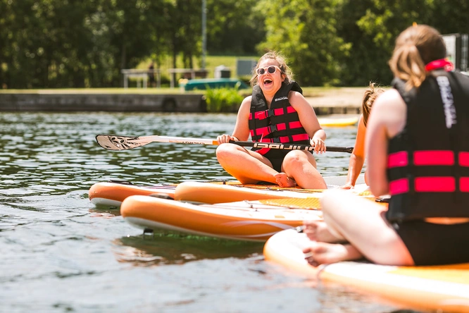 Product afbeelding: Groepsles SUP board (2u) div. locaties
