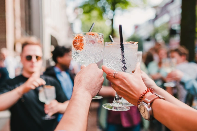Product afbeelding: Post-Plaza hotel & Grand Café | Bijzonder overnachten in een voormalig postkantoor