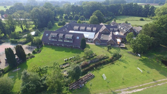 Product afbeelding: Landhuishotel De Bloemenbeek | Geniet 3 dagen van rust en bijzondere gastronomie in Twente | incl. 4-gangendiner (MICHELIN*)