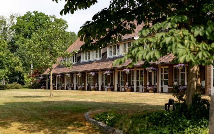 Product afbeelding: Landhuishotel De Bloemenbeek | Geniet 3 dagen van rust en bijzondere gastronomie in Twente | incl. 4-gangendiner (MICHELIN*)