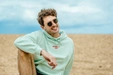 Product afbeelding thumbnail: Hoodie: shake it off - XXL
