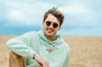 Product afbeelding thumbnail: Hoodie: shake it off - XXL