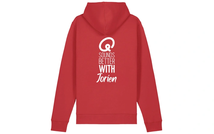 Product afbeelding: Hoodie - Q Sounds Better With You - gepersonaliseerd - rood