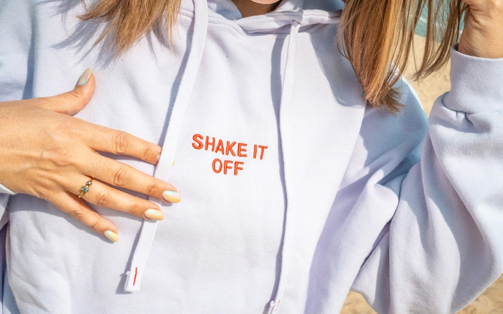 Product afbeelding: Hoodie: shake it off - L