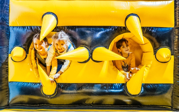 Product afbeelding: Inflatable & trampoline park - JumpSky (4 locaties)